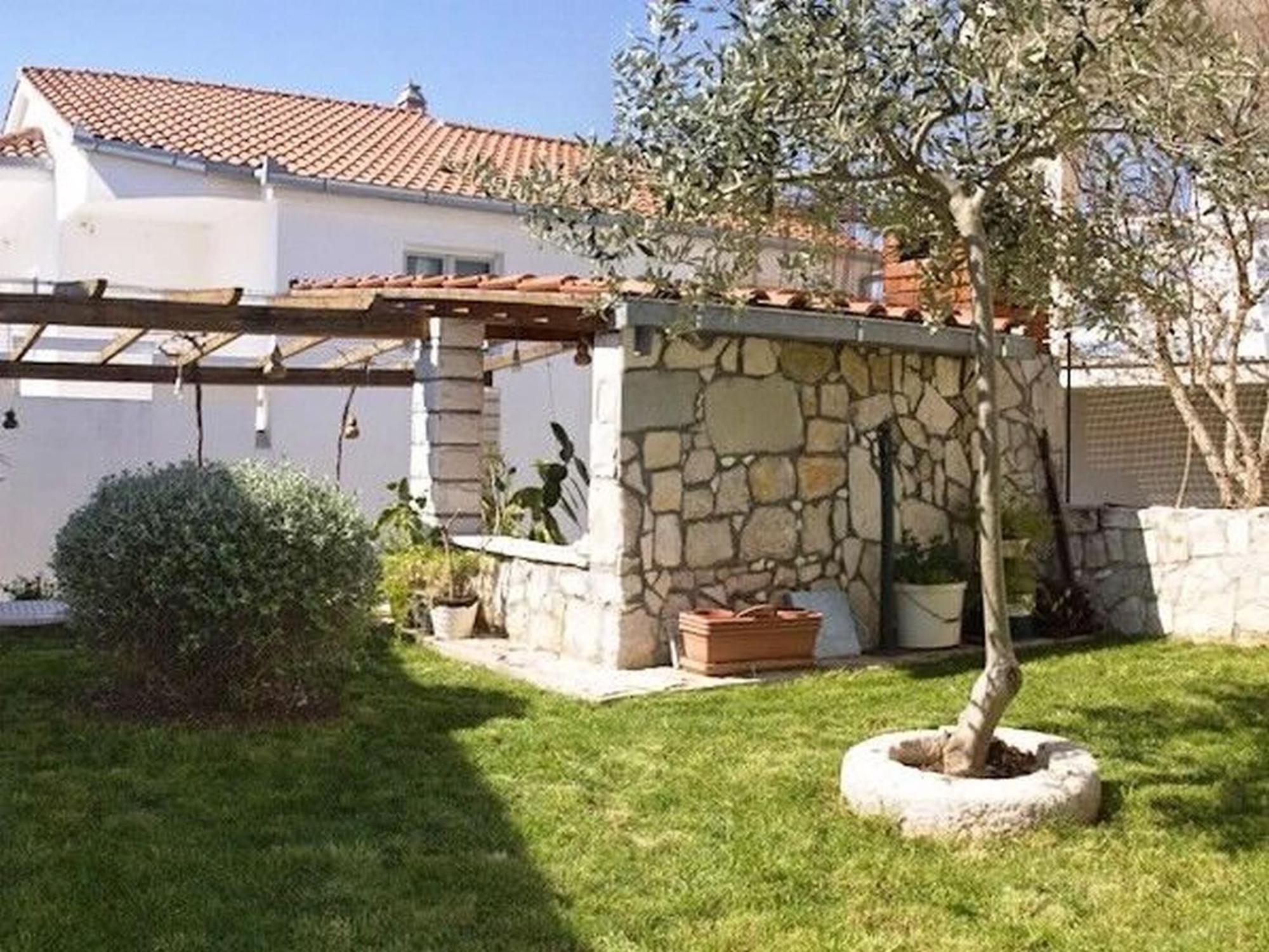 And Florijan Apartment